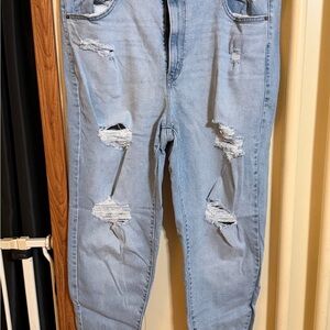 Distressed Light Blue Levi’s High Waisted Mom Jeans